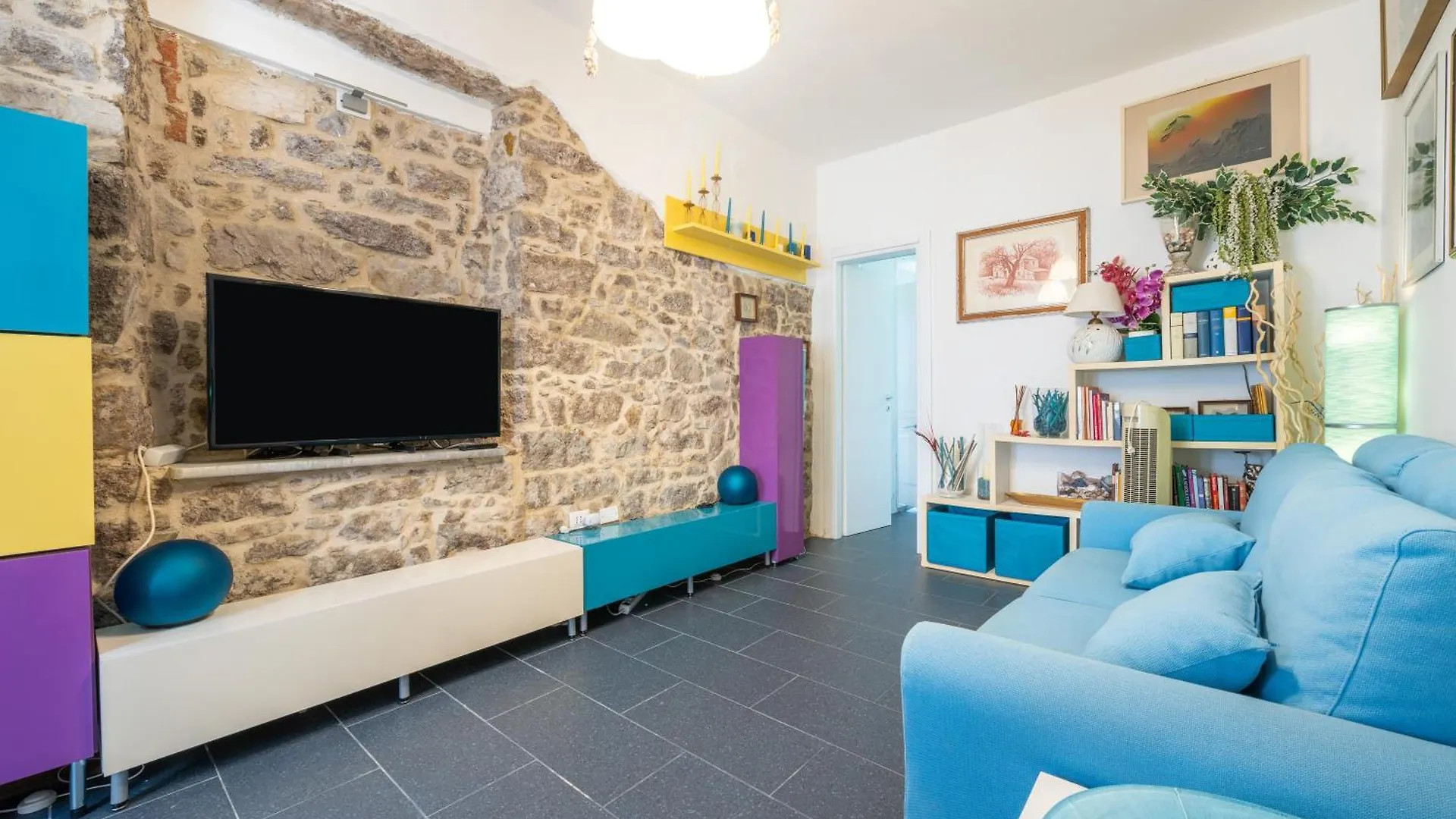 דירות קאלאסטה Casa Nora איטליה